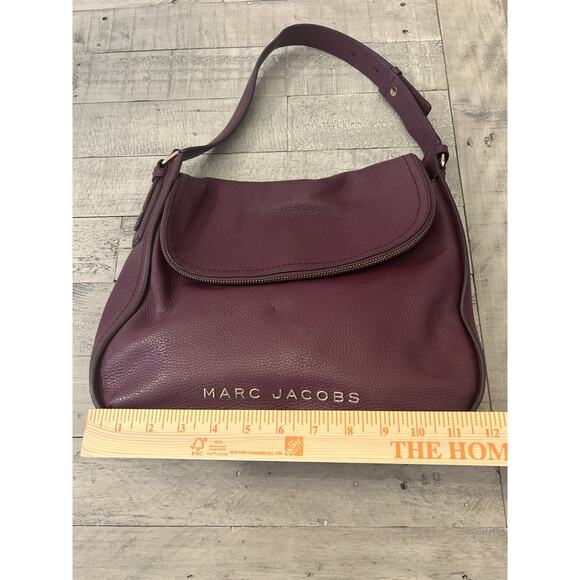Marc Jacobs The Groove Hobo Large Fold Over Bag Burgundy Pebbled Leather - Picture 6 of 13
